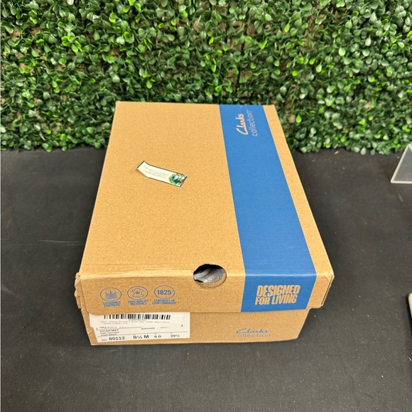 Clarks Collection Zylah May Closed Toe Shoes - W8.5 - Picture 10 of 10